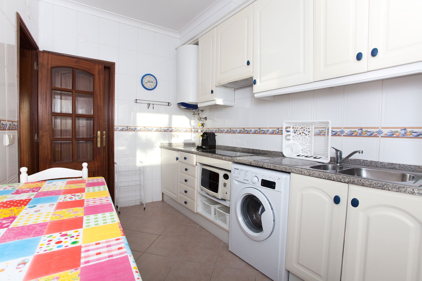 A_Ramos_Casa_de_Férias_T2_Praia_da_Galé_Albufeira_0314 Cozinha__T2_Aldeia_da_Galé